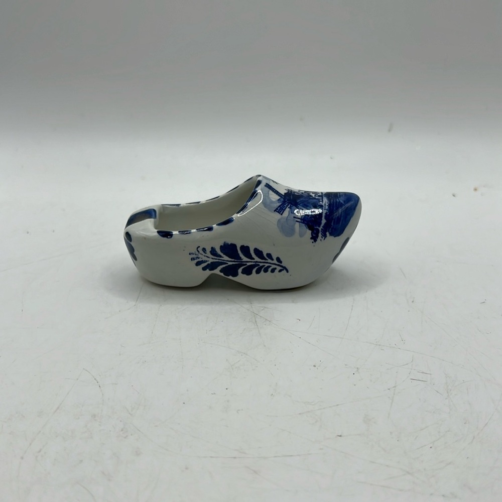 Delfts Blue Mini Shoes White Blue Holland Art Collectible Decor Vtg Hand Painted